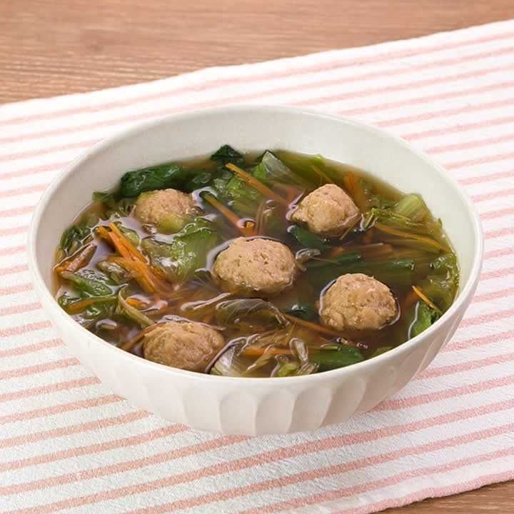 レタスと鶏団子のスープ