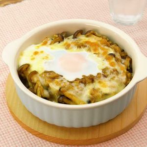 「半熟卵の焼きカレー」のレシピ動画