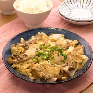 舞茸と玉ねぎの卵とじ