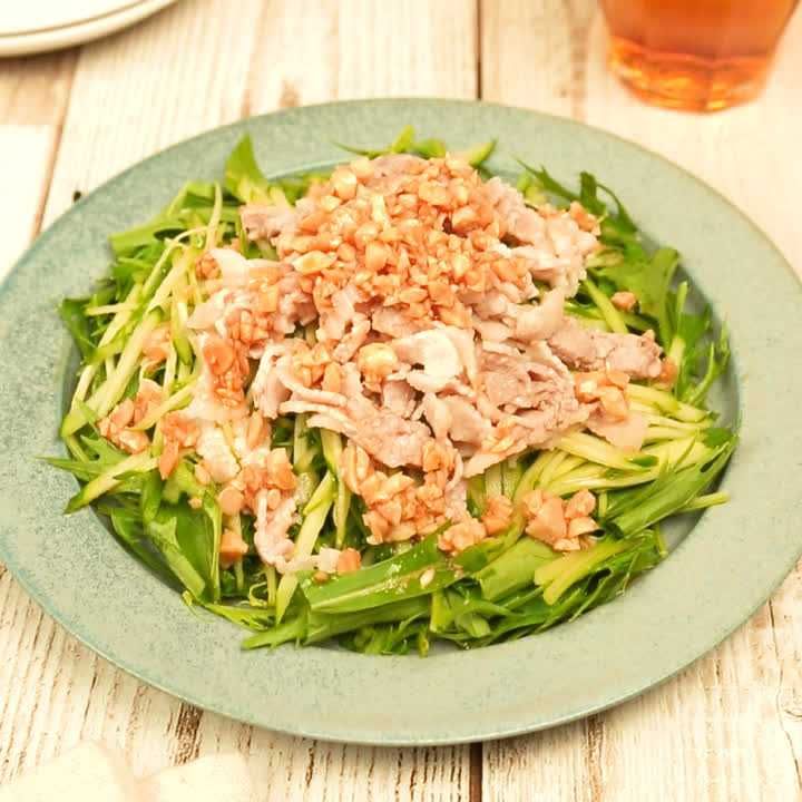 豚肉のピーナッツドレッシングサラダ