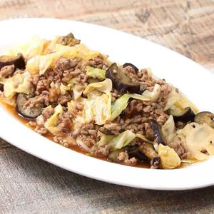 キャベツとなすの麻婆炒め