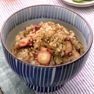 「めかぶの炊き込みご飯」のレシピ動画