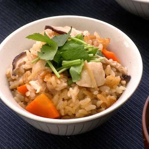鶏肉と生姜の炊き込みご飯