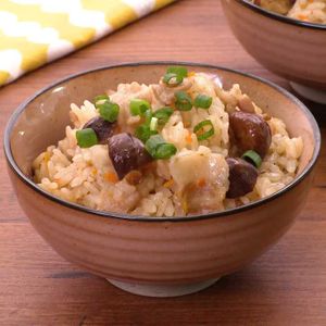 「栗と豚肉の炊き込みご飯」のレシピ動画