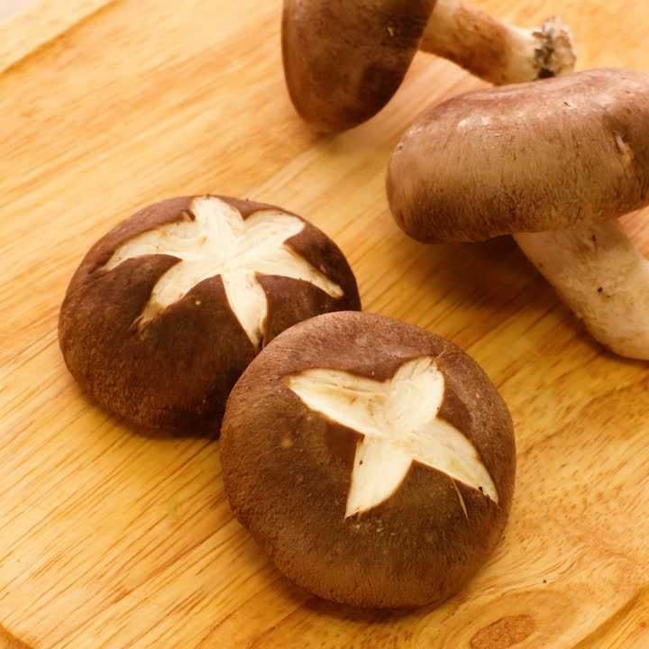 しいたけの飾り切り