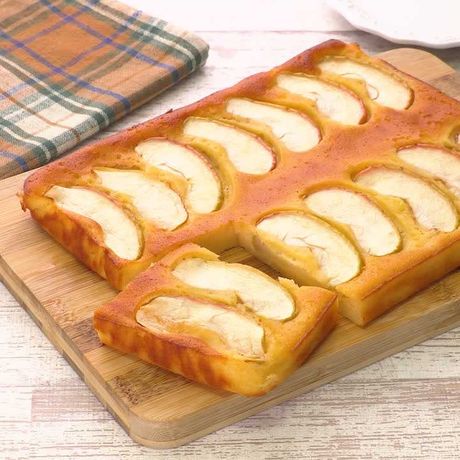 もちもち生地 りんごのヨーグルトケーキのレシピ動画 作り方 Delish Kitchen