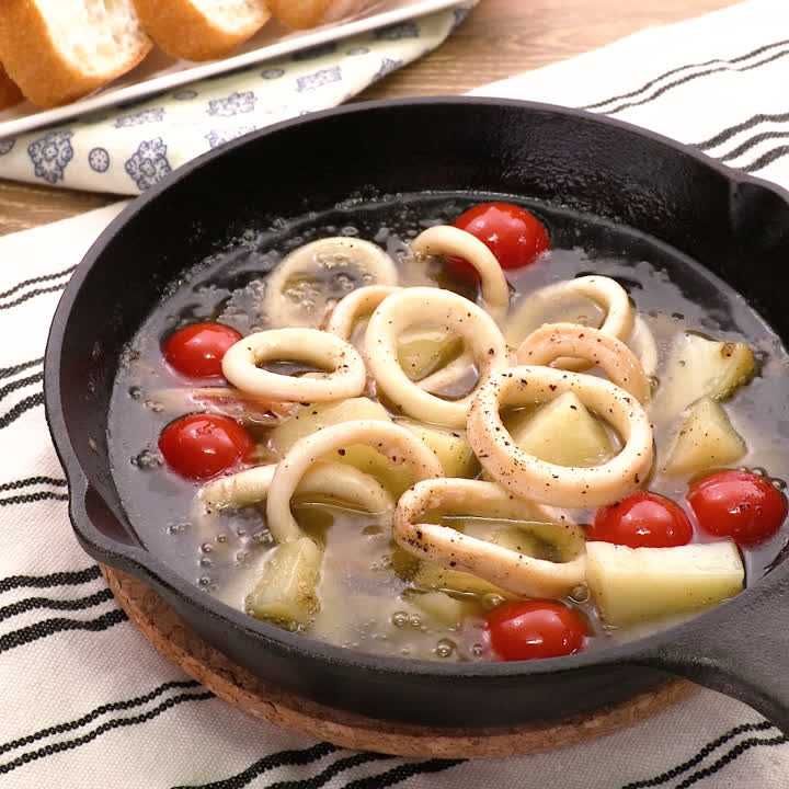 イカとじゃがいものアヒージョ