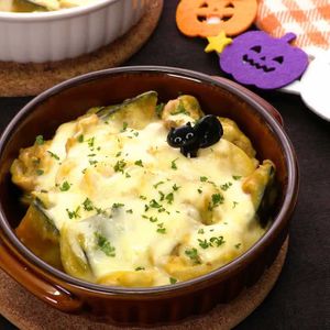 「豚肉とかぼちゃのクリームチーズ焼き」のレシピ動画