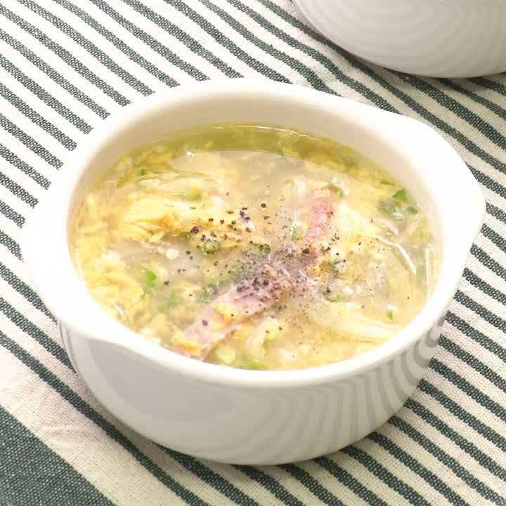 オクラとベーコンの卵スープ