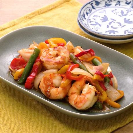 味付け簡単 エビとパプリカの甘辛チリ炒めのレシピ動画 作り方 Delish Kitchen