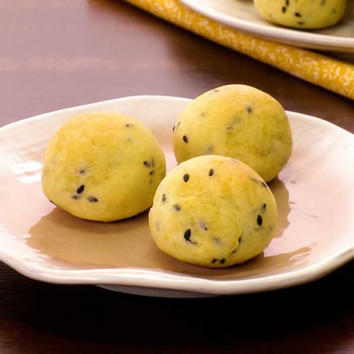 さつまいものもちもちボール