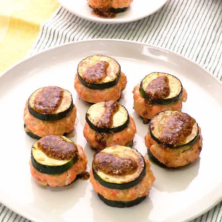 鮭とズッキーニのひとくちハンバーグ