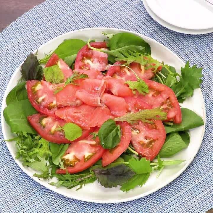 トマトとサーモンのさっぱりサラダ