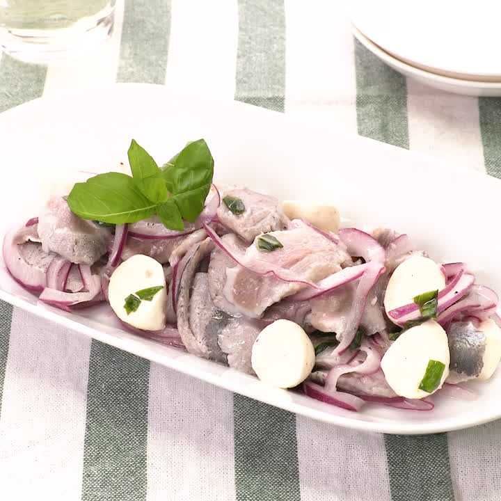 イワシとチーズのバジルマリネ