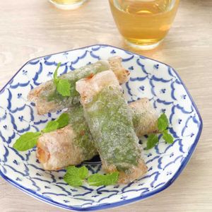 「豚こまとチーズの生春巻き揚げ」のレシピ動画