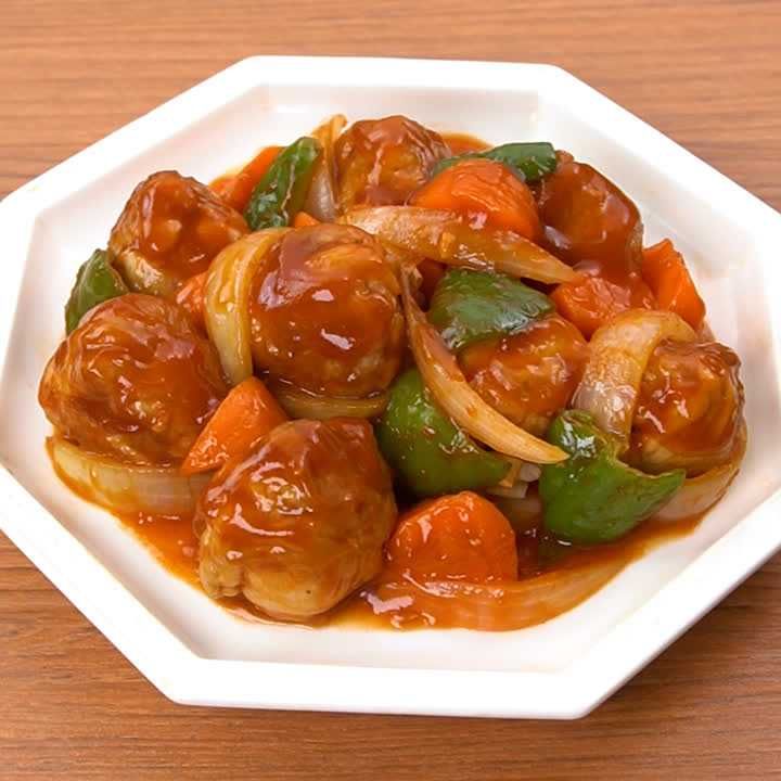 【本格酢豚】人気のレシピ5選！黒酢入りの作り方も♪