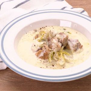 「白菜と鶏肉のみそクリーム煮」のレシピ動画