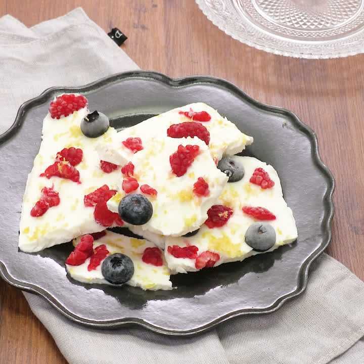 ダブルベリーのヨーグルトバーク