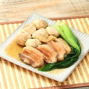 「里芋と豚バラの煮物」のレシピ動画