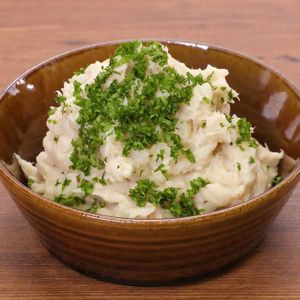 「じゃがいもとツナのマッシュサラダ」のレシピ動画