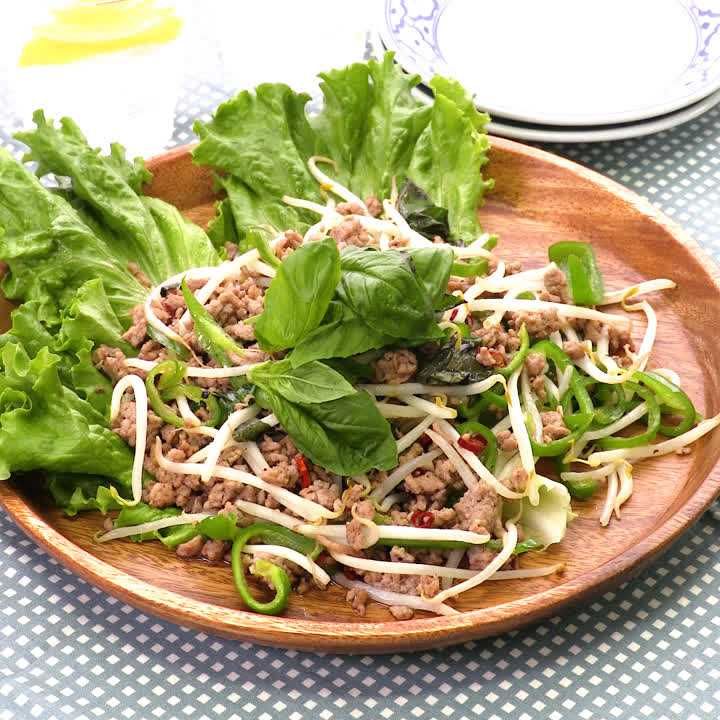 豚ひき肉とピーマンのバジル炒め