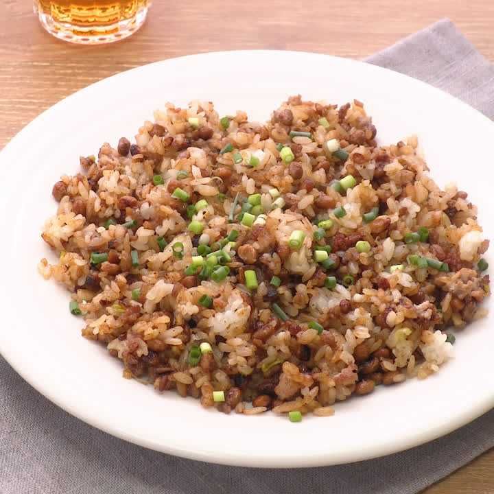 納豆とひき肉のチャーハン