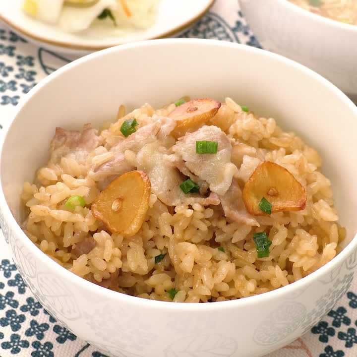 3合炊き炊飯器で! にんにく醤油の炊き込みご飯のレシピ動画・作り方 DELISH KITCHEN 3合炊き炊飯器で! にんにく醤油の炊き込みご飯のレシピ動画・作り方 DELISH KITCHEN