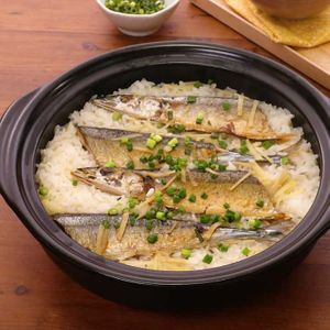 「さんまの土鍋ご飯」のレシピ動画