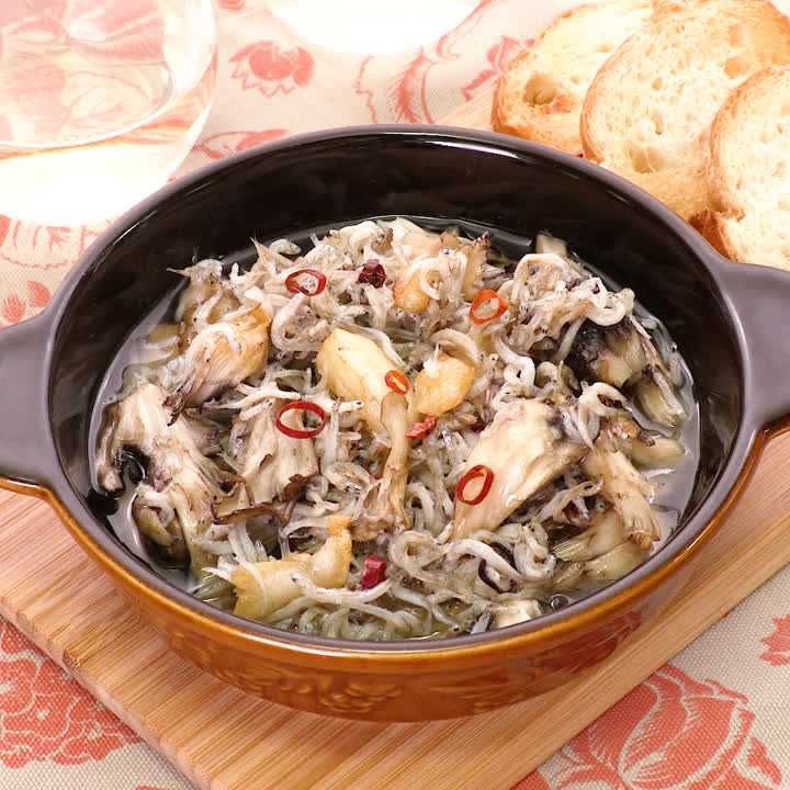 まいたけとしらすのアヒージョ