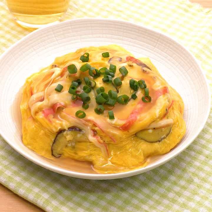 かにかまぼことしいたけの天津飯