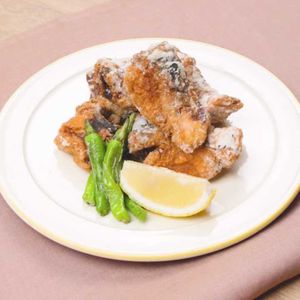 「サバの唐揚げ」のレシピ動画