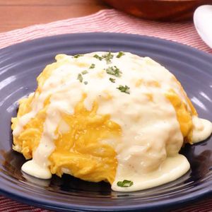 卵ふわふわソース濃厚 デミグラスソースオムライスのレシピ動画 作り方 Delish Kitchen