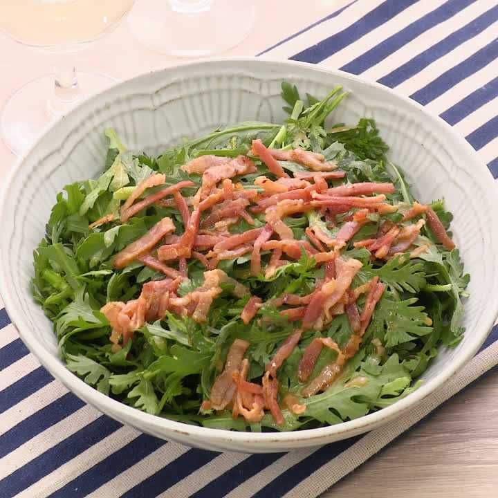 春菊とベーコンのサラダ