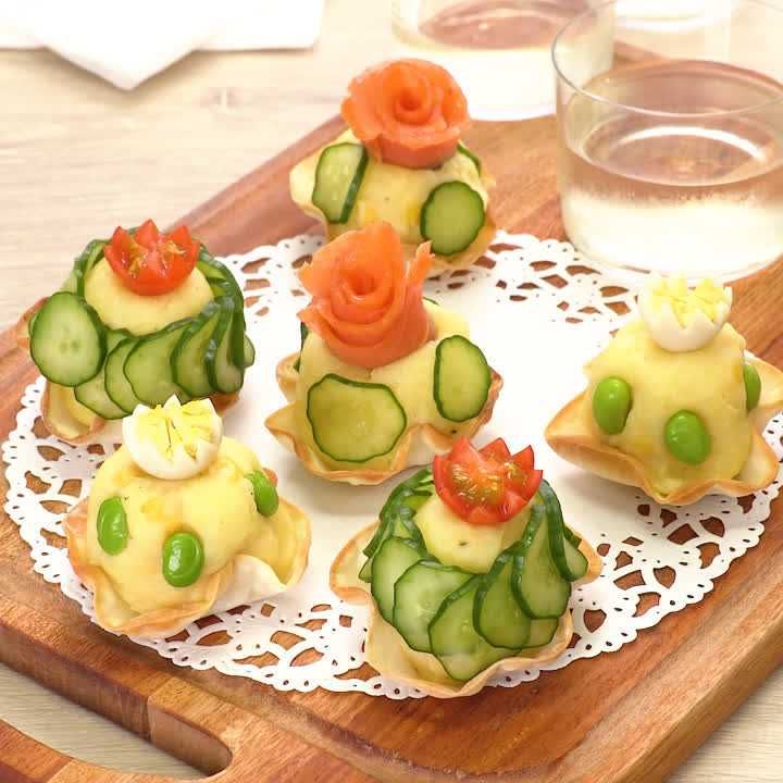 餃子の皮のマッシュツリーサラダ