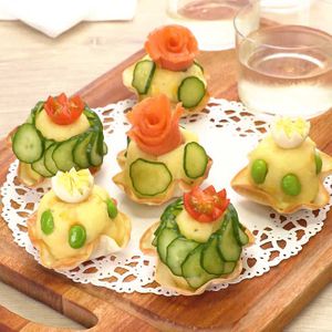「餃子の皮のマッシュツリーサラダ」のレシピ動画