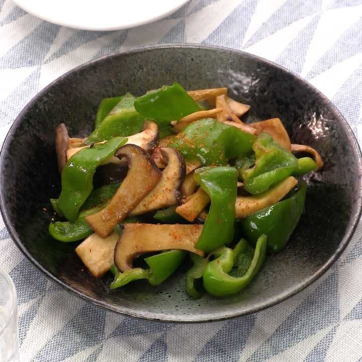 エリンギとピーマンの甘辛炒め