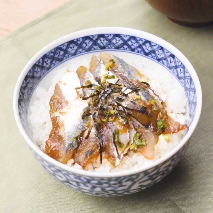 イワシの醤油漬け丼