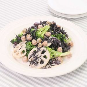 「ひじきと大豆の和風サラダ」のレシピ動画