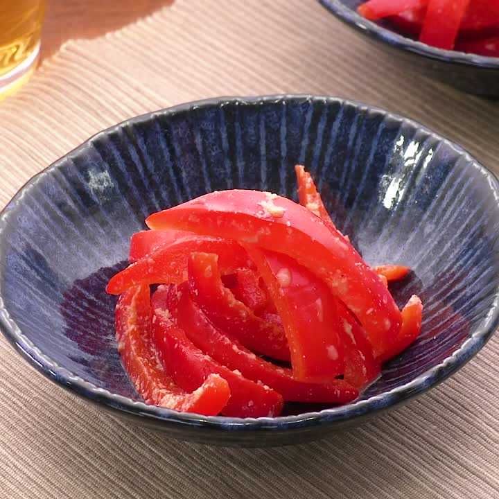 パプリカのわさびごま和え