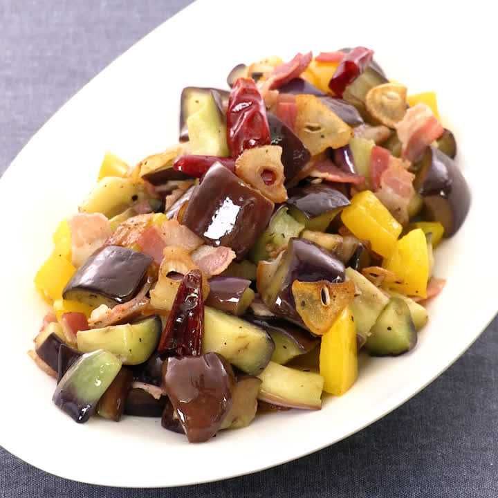 なすとパプリカのペペロンチーノ風