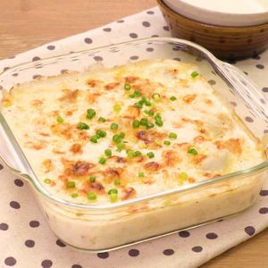 「里芋と鶏肉の和風グラタン」のレシピ動画