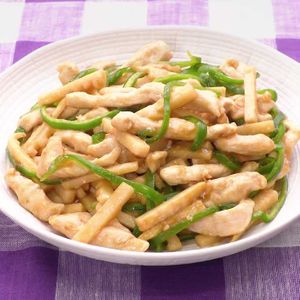 「とり肉の青椒肉絲風」のレシピ動画