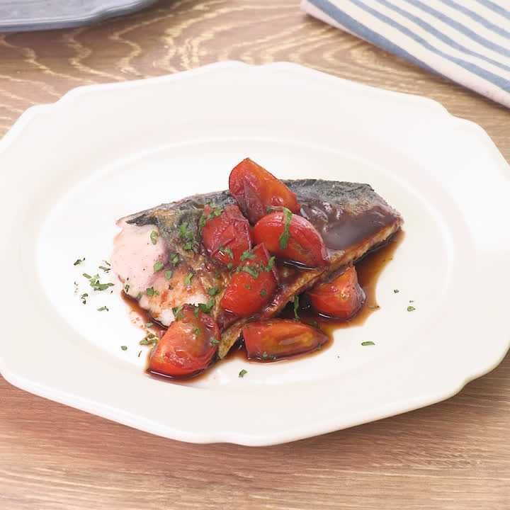 サバのムニエルバルサミコソース