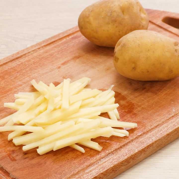 じゃがいもの細切り