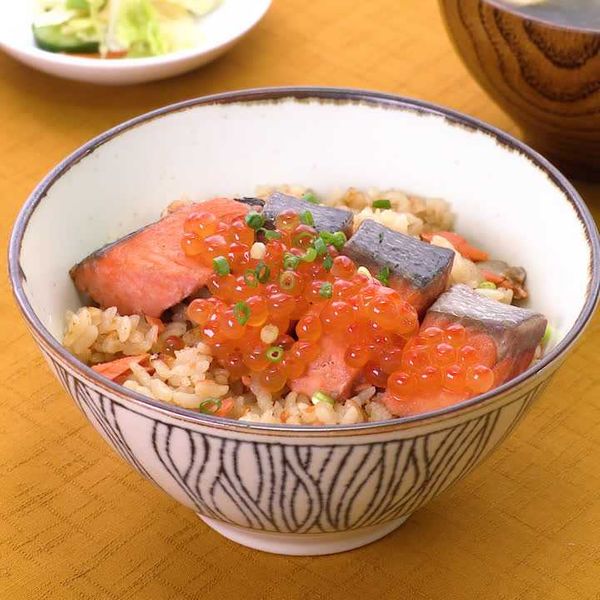 【鮭丼】人気レシピ20選!作りたいが見つかる♪の人気レシピ・作り方 | デリッシュキッチン
