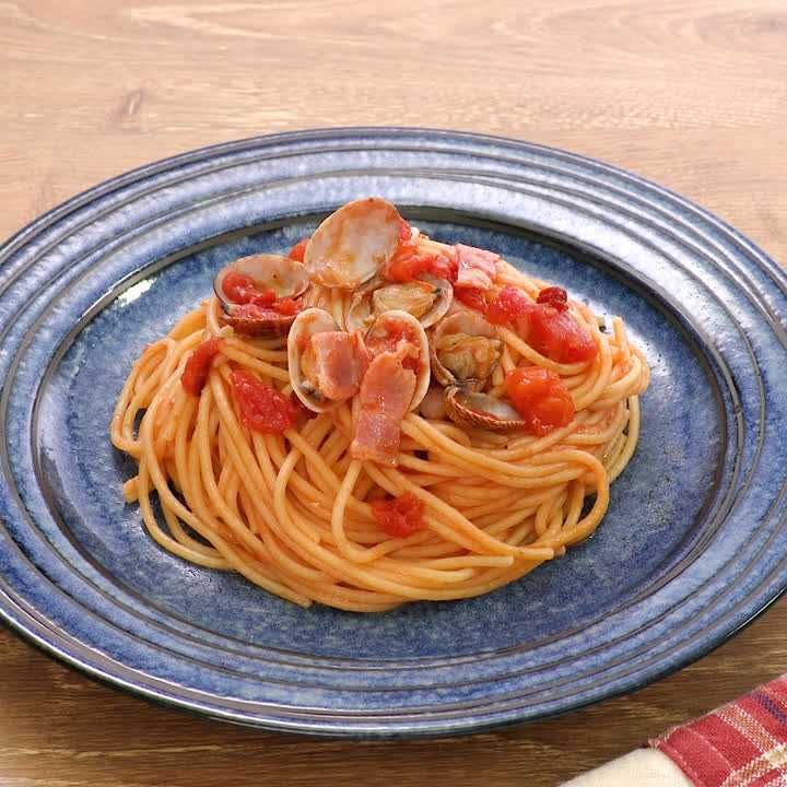 あさりとベーコンのトマトパスタ