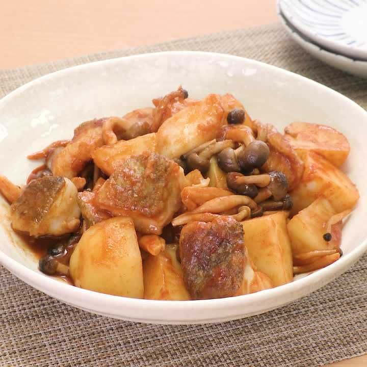 たらとじゃがいものコチュジャン炒め