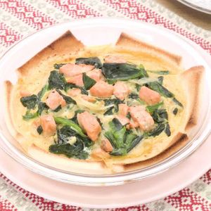 「鮭と冷凍ほうれん草のパンキッシュ」のレシピ動画