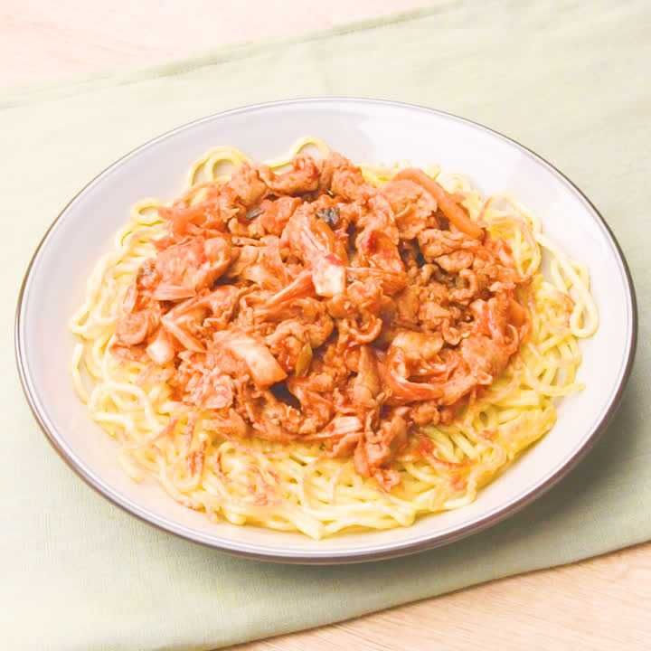 ピリ辛豚キムチ焼きそば