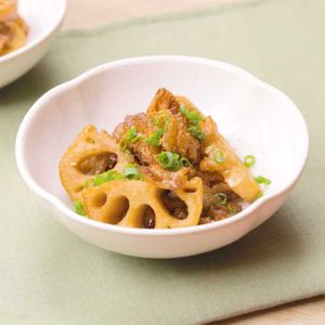 「豚バラとれんこんの甘辛煮」のレシピ動画